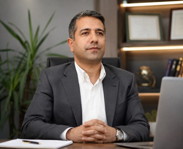 مهندس دانیال چشمه علایی